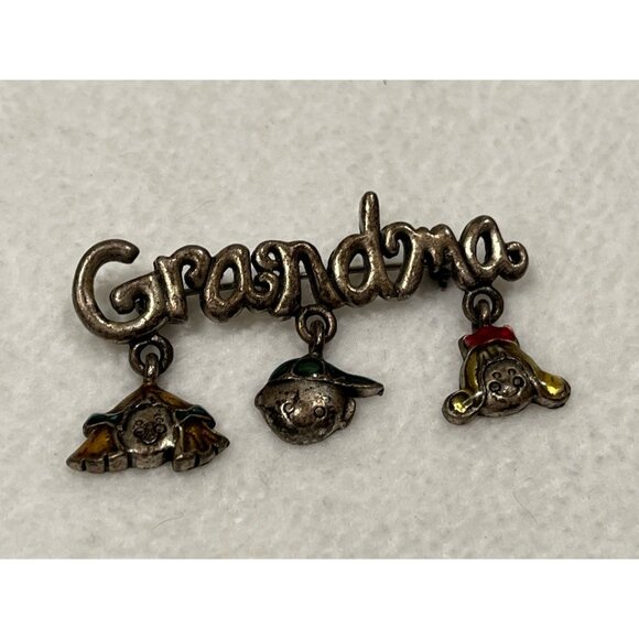 Unbranded Jewelry - Vintage Grandma Brooch Pin Silver Tone with Dangling Grandkids Charms